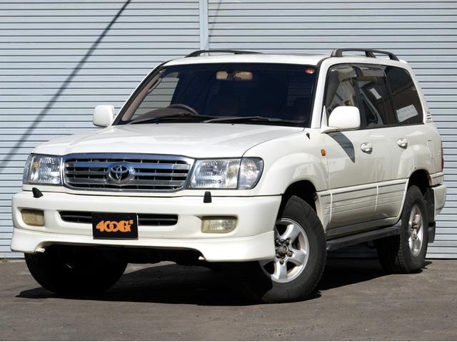 Toyota LAND CRUISER 100 1998 — фото автомобиля