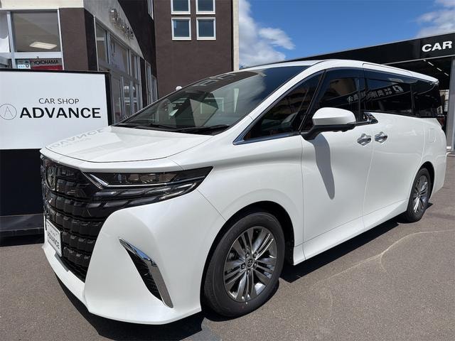 Toyota ALPHARD 2026 — фото автомобиля 1