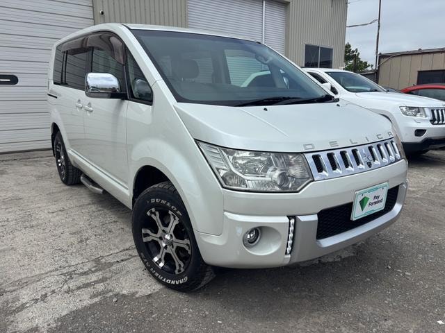 Mitsubishi DELICA D:5 2011 — фото автомобиля