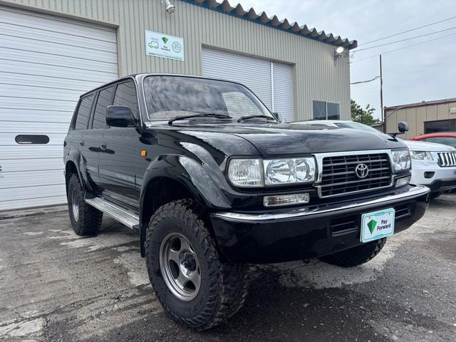 Toyota LAND CRUISER 80 1993 — фото автомобиля