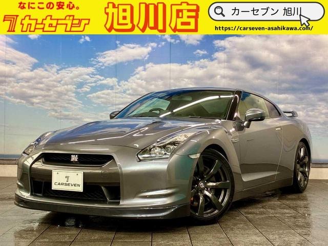Nissan GT-R 2009 — фото автомобиля