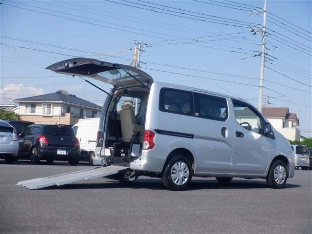 Nissan NV200 VANETTE VAN 2018 — фото автомобиля
