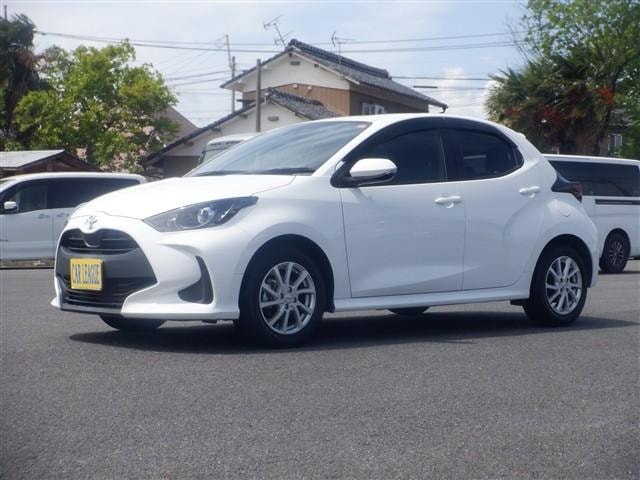 Toyota YARIS 2020 — фото автомобиля 1