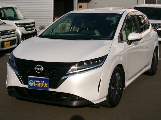 Nissan NOTE 2022 — фото автомобиля 1