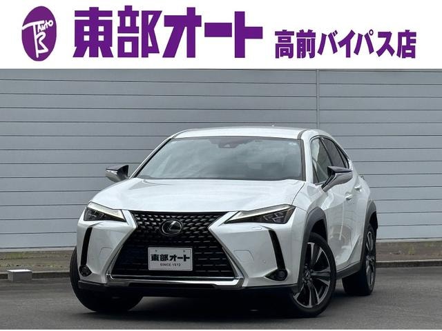 Lexus UX 2021 — фото автомобиля 1