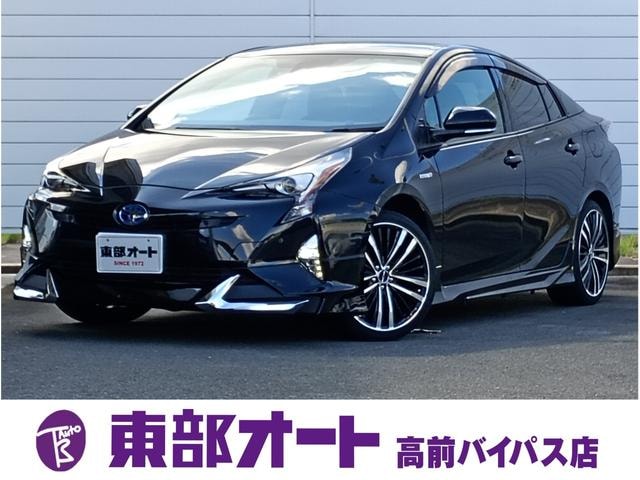 Toyota PRIUS 2016 — фото автомобиля 1