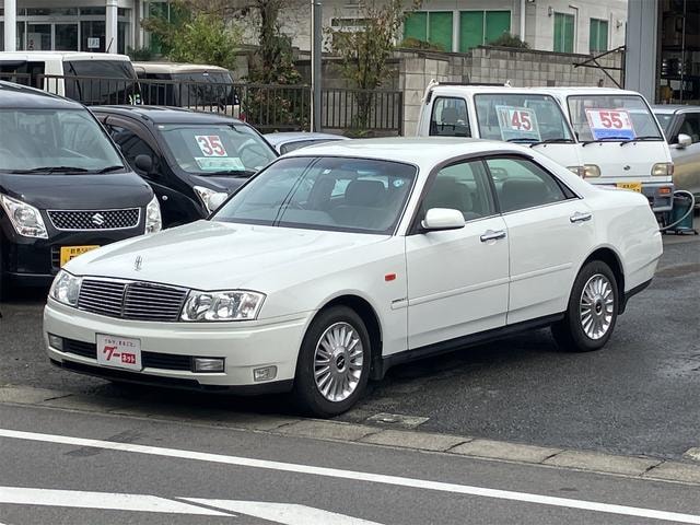 Nissan CEDRIC 2001 — фото автомобиля 1