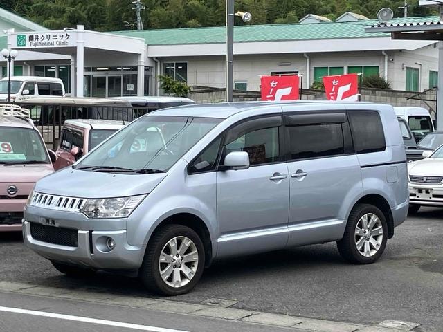 Mitsubishi DELICA D:5 2014 — фото автомобиля