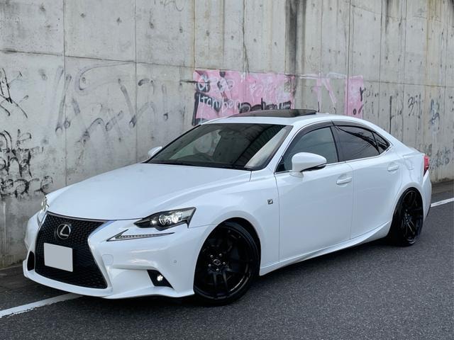 Lexus IS 2013 — фото автомобиля 1