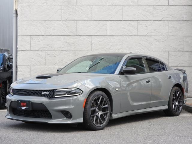 Dodge CHARGER  — фото автомобиля 1