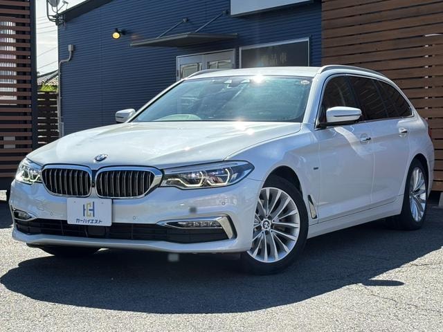Bmw 5 SERIES 2017 — фото автомобиля