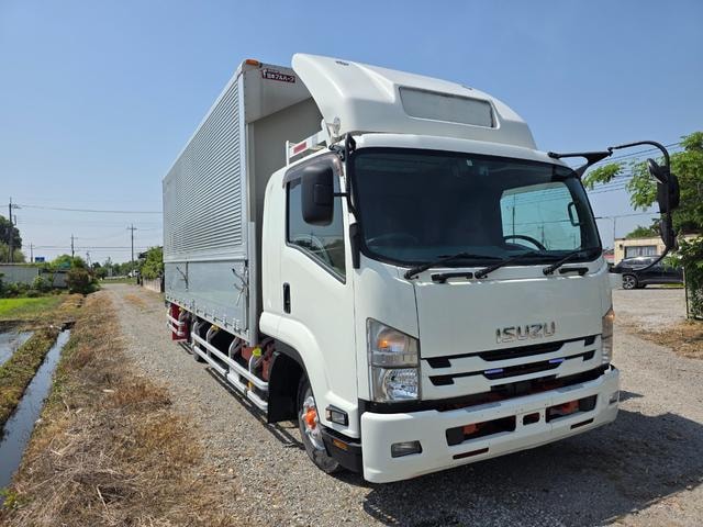 Isuzu FORWARD 2020 — фото автомобиля 1