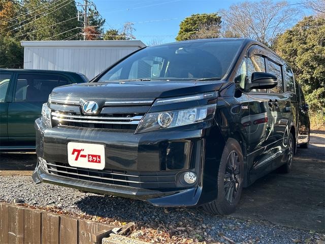 Toyota VOXY 2015 — фото автомобиля 1