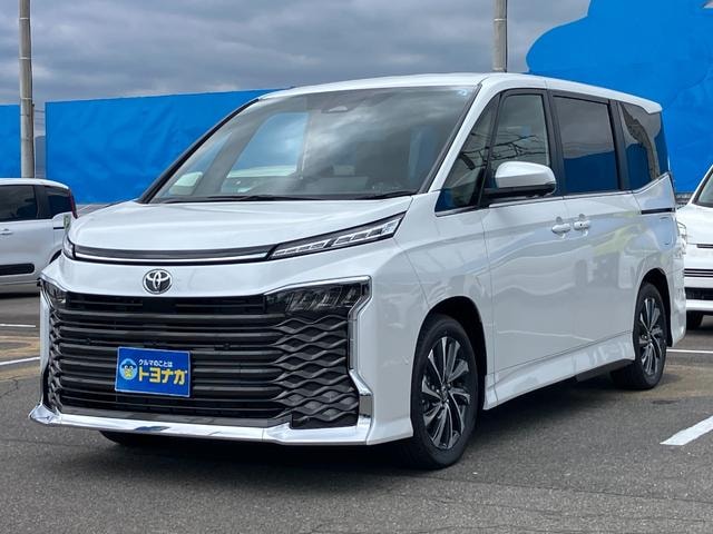 Toyota VOXY 2026 — фото автомобиля 1