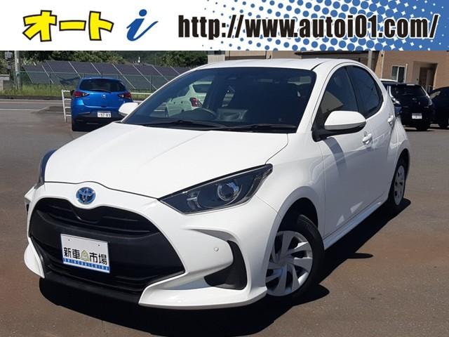 Toyota YARIS 2021 — фото автомобиля