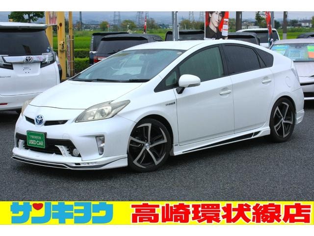 Toyota PRIUS 2015 — фото автомобиля 1