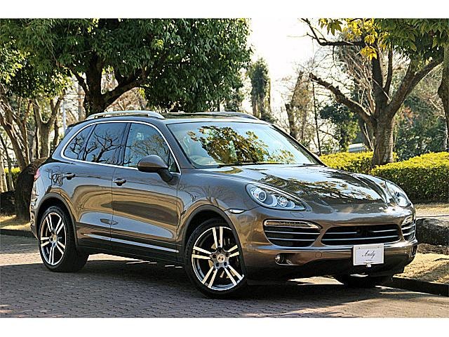 Porsche CAYENNE 2011 — фото автомобиля 1