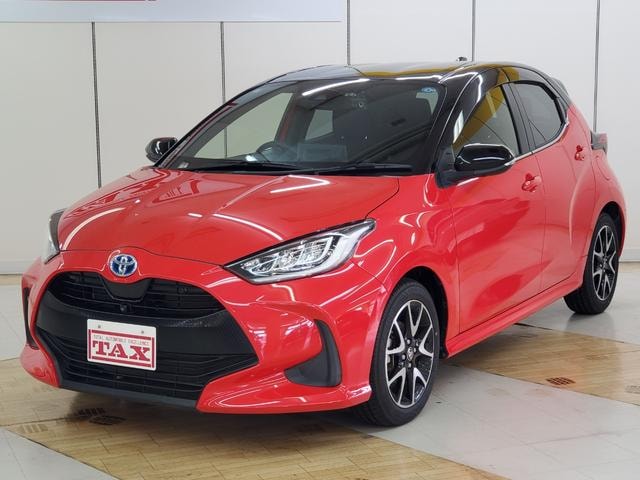 Toyota YARIS 2021 — фото автомобиля