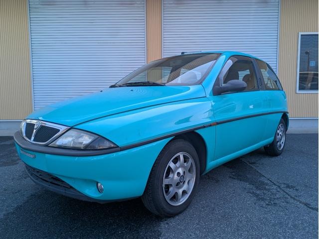 Lancia YSILON 2000 — фото автомобиля 1