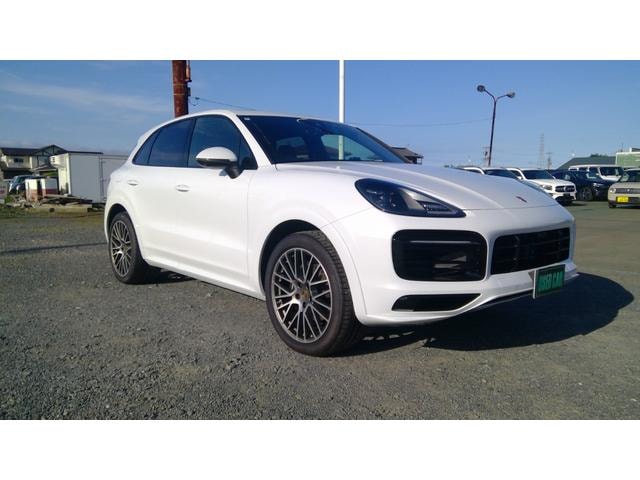 Porsche CAYENNE 2022 — фото автомобиля 1