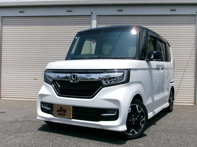 Honda N-BOX CUSTOM 2020 — фото автомобиля 1