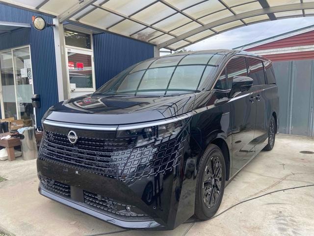 Nissan ELGRAND 2026 — фото автомобиля