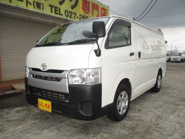 Toyota HIACE VAN 2017 — фото автомобиля 1
