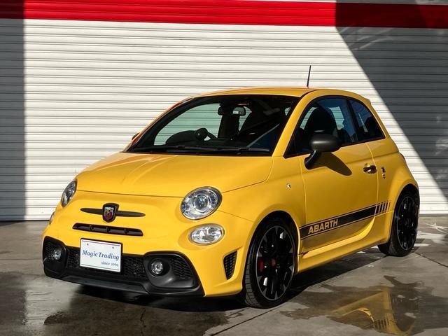Abarth 595 2017 — фото автомобиля 1