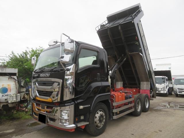 Isuzu GIGA 2016 — фото автомобиля