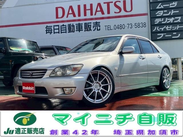 Toyota ALTEZZA 2000 — фото автомобиля 1