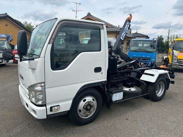 Isuzu ELF TRUCK 2010 — фото автомобиля