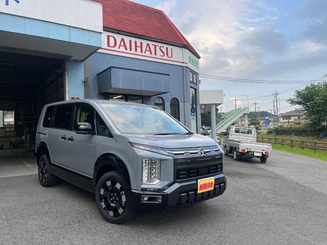 Mitsubishi DELICA D:5 2026 — фото автомобиля 1
