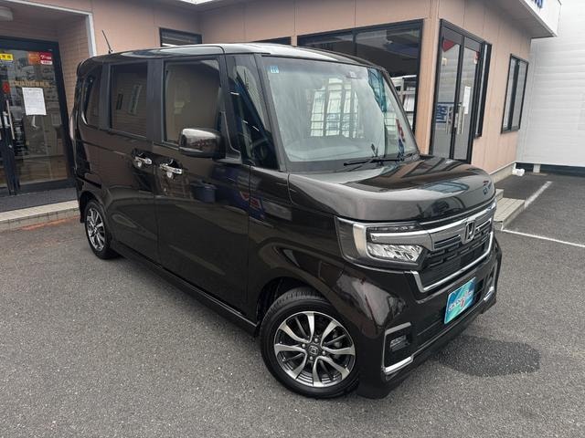 Honda N-BOX CUSTOM 2021 — фото автомобиля 1