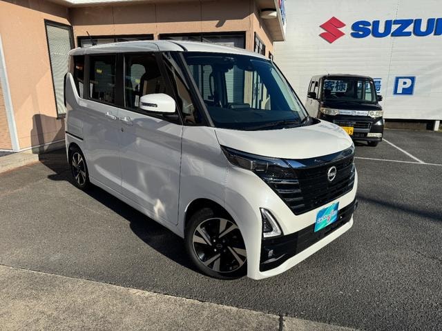 Nissan ROOX 2023 — фото автомобиля 1