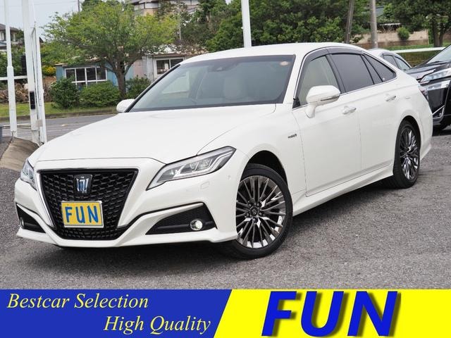 Toyota CROWN HYBRID 2019 — фото автомобиля