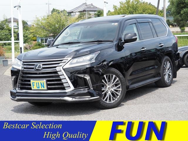 Lexus LX 2018 — фото автомобиля 1