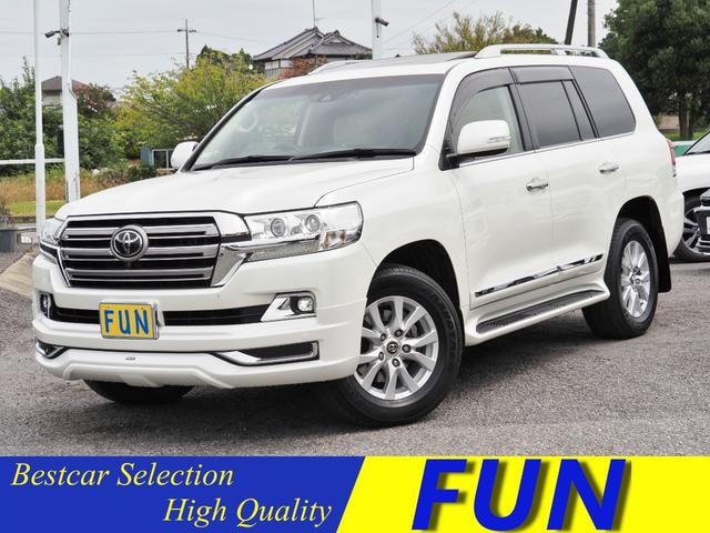 Toyota LAND CRUISER 2016 — фото автомобиля