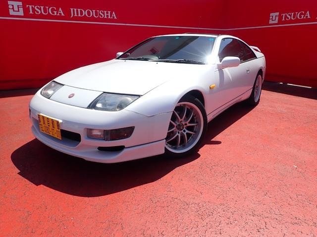 Nissan FAIRLADY Z 1999 — фото автомобиля 1