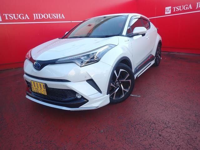 Toyota C-HR 2017 — фото автомобиля 1