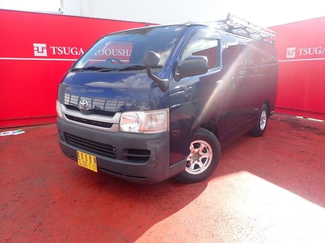 Toyota HIACE VAN 2010 — фото автомобиля 1