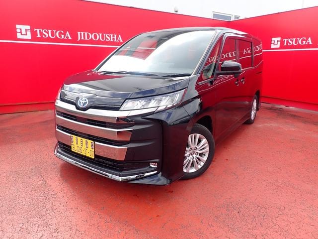 Toyota NOAH 2022 — фото автомобиля 1