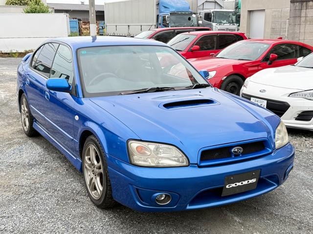 Subaru LEGACY B4 2003 — фото автомобиля 1