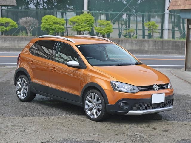 Volkswagen POLO 2016 — фото автомобиля 1