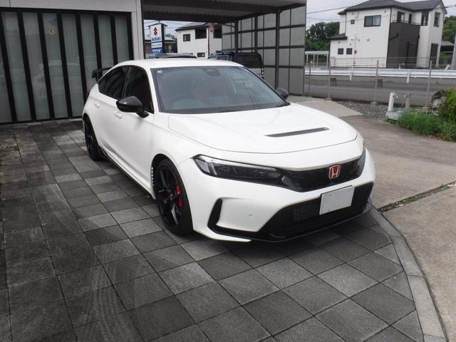 Honda CIVIC 2025 — фото автомобиля 1