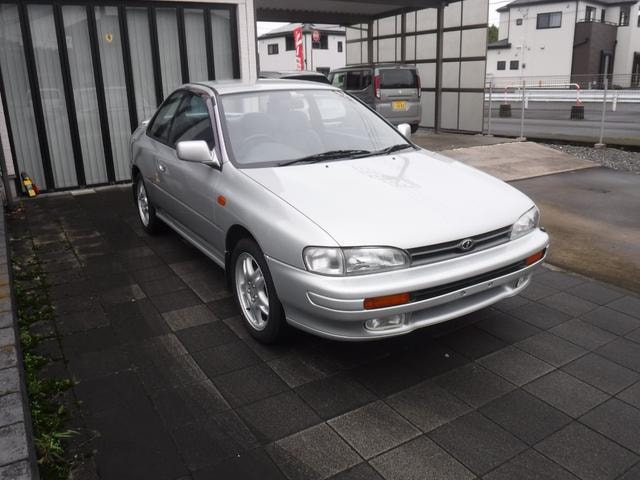 Subaru IMPREZA RETNA 1995 — фото автомобиля