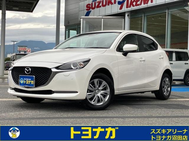 Mazda 2 2022 — фото автомобиля 1