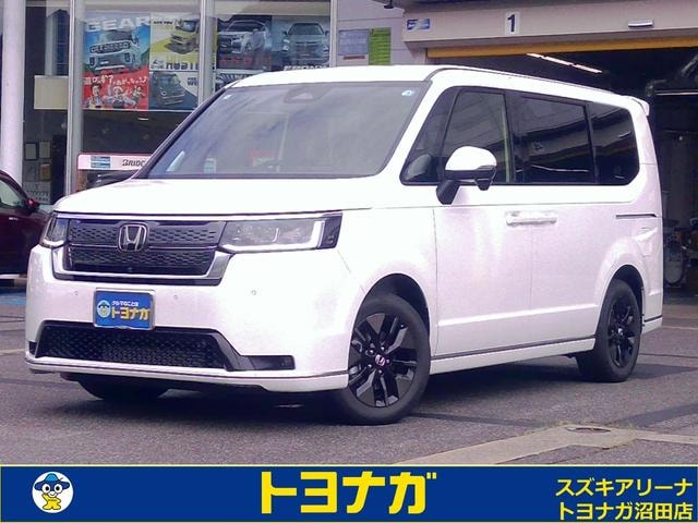 Honda STEPWAGON 2026 — фото автомобиля 1