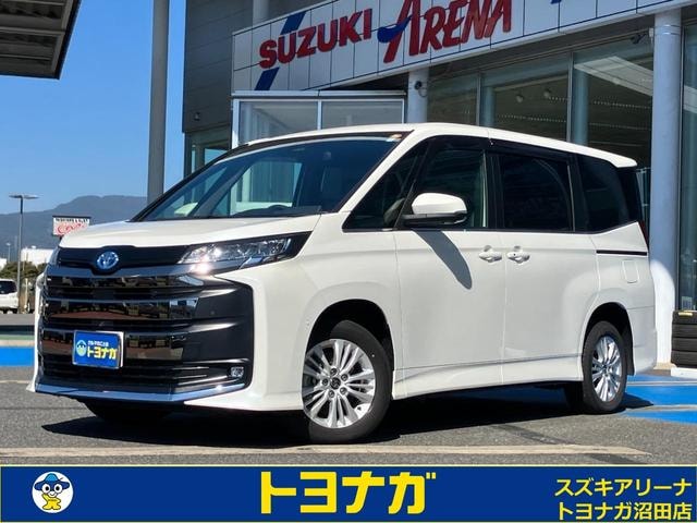 Toyota NOAH 2022 — фото автомобиля
