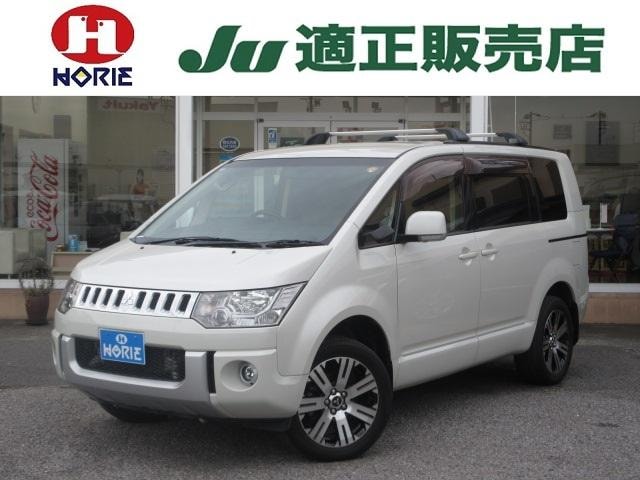Mitsubishi DELICA D:5 2014 — фото автомобиля 1