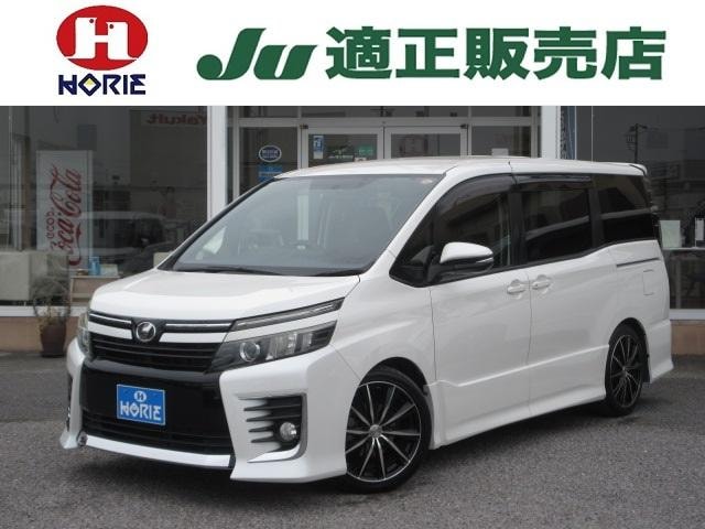Toyota VOXY 2014 — фото автомобиля 1